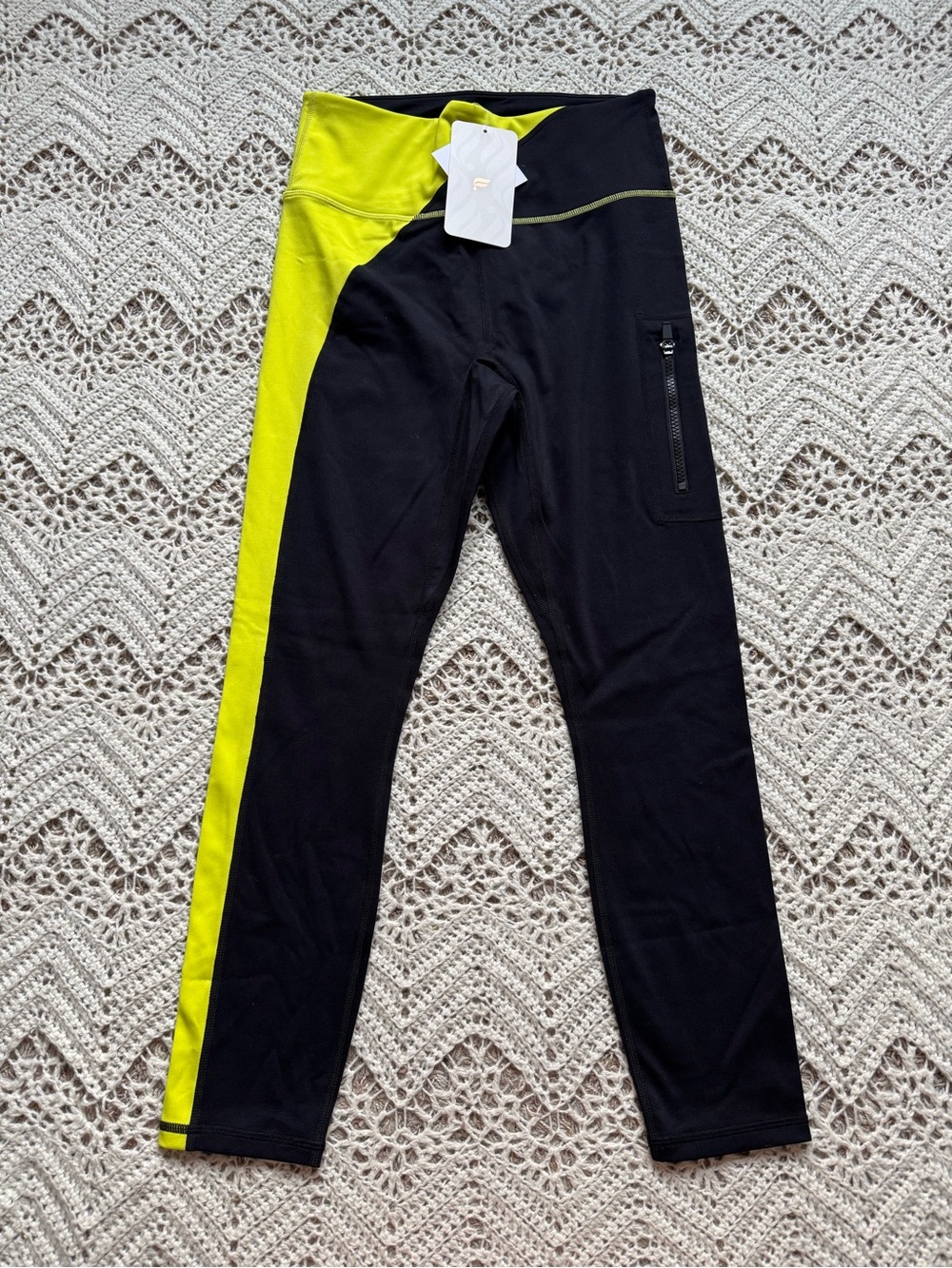 NWT Fabletics Black Yellow High Waisted Motion 365 Pocket Leggings Medium